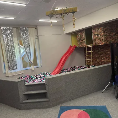 مكان تخييم Woow Kids Club ريغا